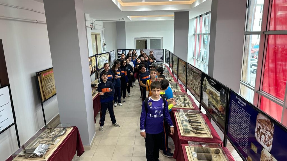 Öğrencilerimiz Çanakkale Savaşı Gezici Müzesini Ziyaret Ettiler